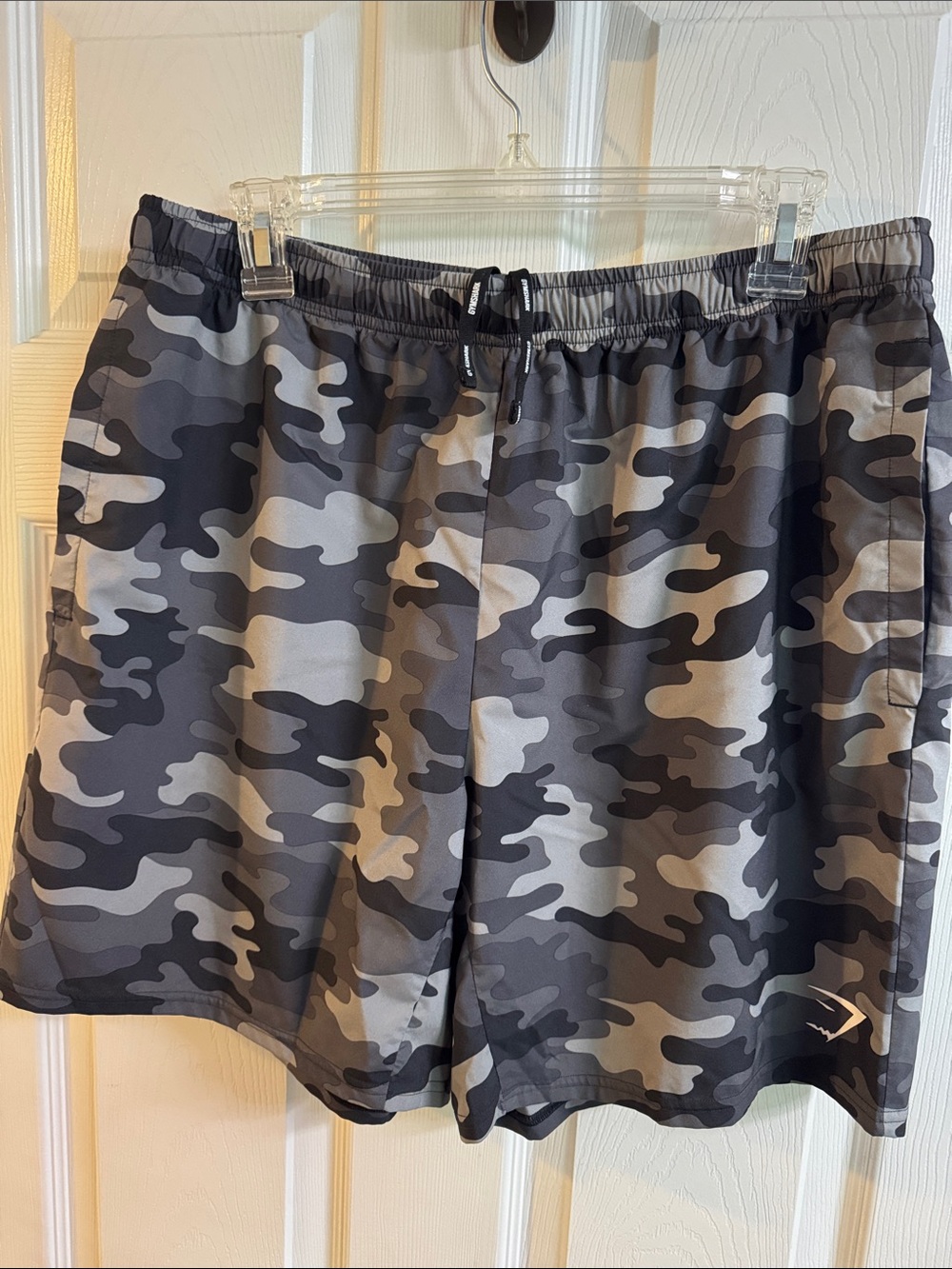 Gymshark Men's Camo Training Shorts - Black & Gray